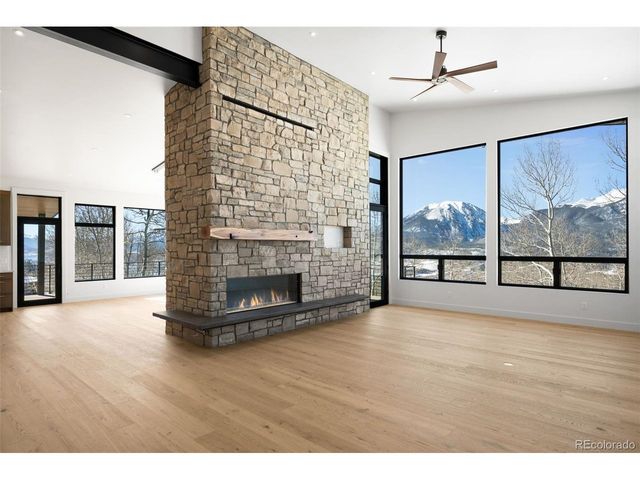 530 Lakeview Cir, Silverthorne, CO 80498