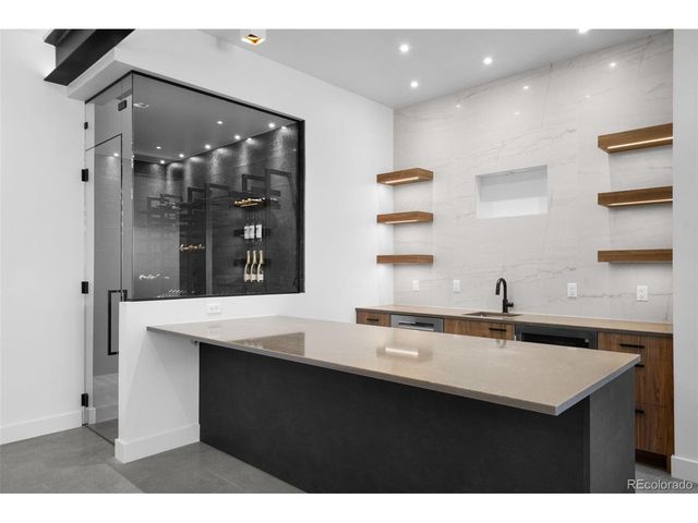 530 Lakeview Cir, Silverthorne, CO 80498