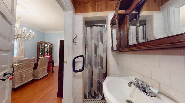 719 Woodland Street, Houston, TX 77009