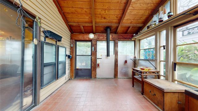 719 Woodland Street, Houston, TX 77009