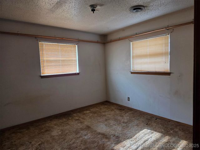 400 S Caney Street, Copan, OK 74022