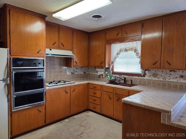 400 S Caney Street, Copan, OK 74022