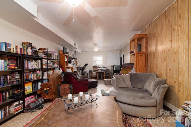 418 Woodcrest Lane, Albemarle, NC 28001