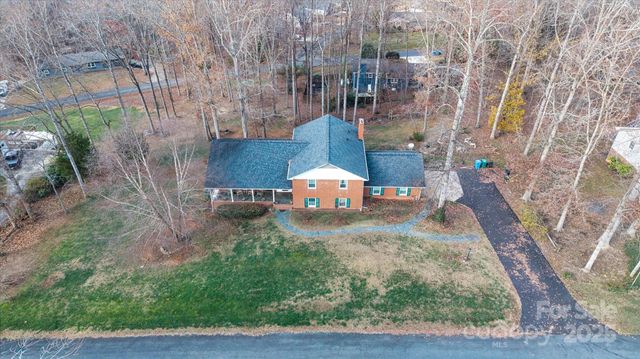 418 Woodcrest Lane, Albemarle, NC 28001