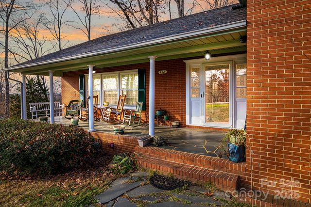 418 Woodcrest Lane, Albemarle, NC 28001