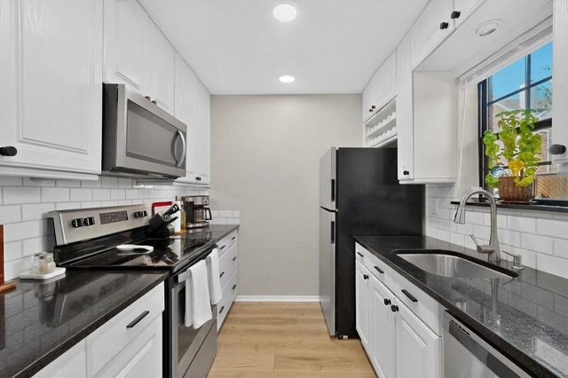 4030 Rawlins Street E, Dallas, TX 75219