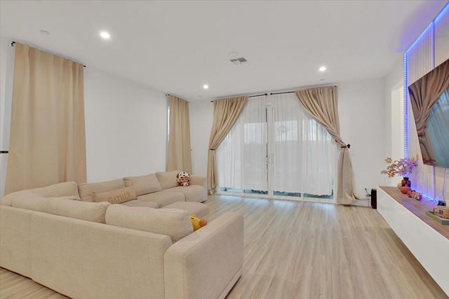 2064 Englebright Way, Plumas Lake, CA 95961