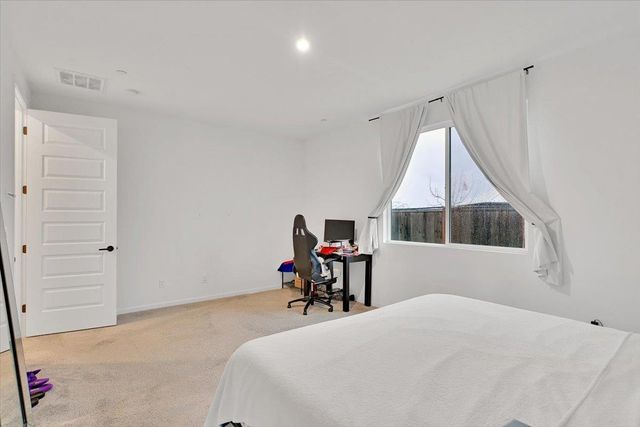 2064 Englebright Way, Plumas Lake, CA 95961