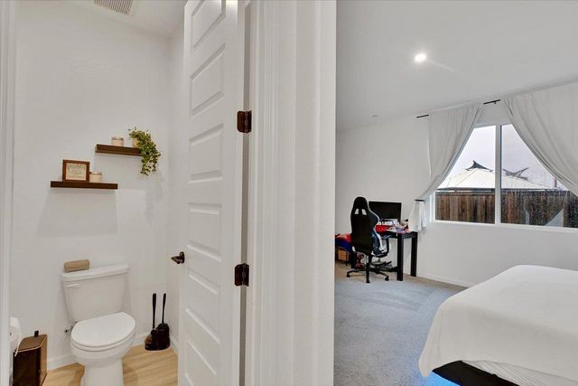 2064 Englebright Way, Plumas Lake, CA 95961