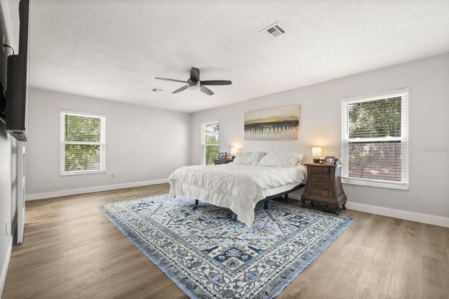37153 COUNTY ROAD 452, Grand Island, FL 32735