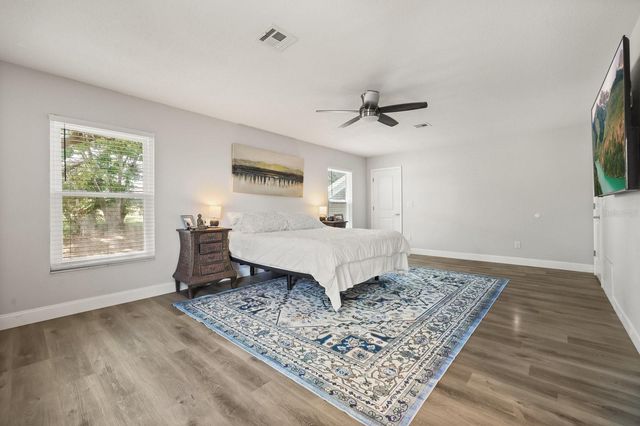 37153 COUNTY ROAD 452, Grand Island, FL 32735
