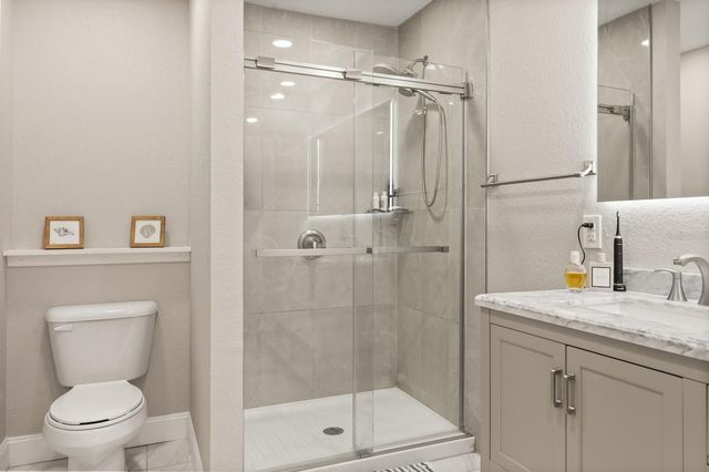 37153 COUNTY ROAD 452, Grand Island, FL 32735