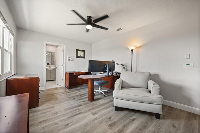 37153 COUNTY ROAD 452, Grand Island, FL 32735