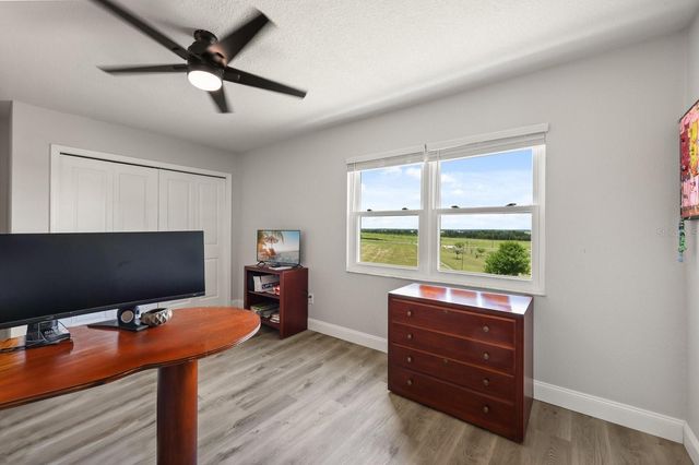 37153 COUNTY ROAD 452, Grand Island, FL 32735