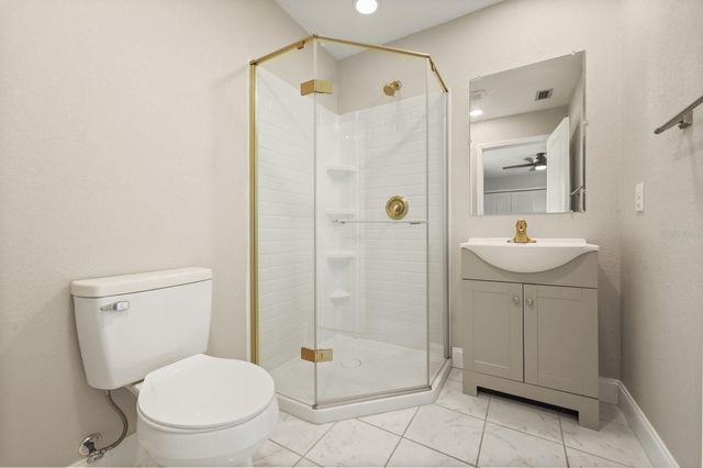 37153 COUNTY ROAD 452, Grand Island, FL 32735