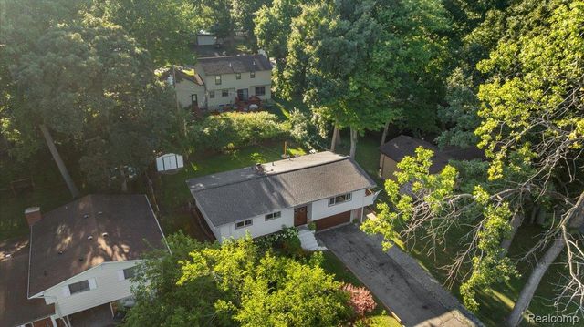 6023 Paramus, Independence Charter Township, MI 48346