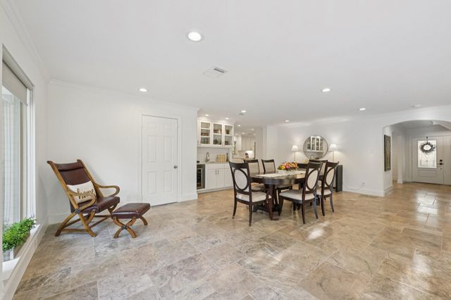 1302 Riverview Circle, Houston, TX 77077