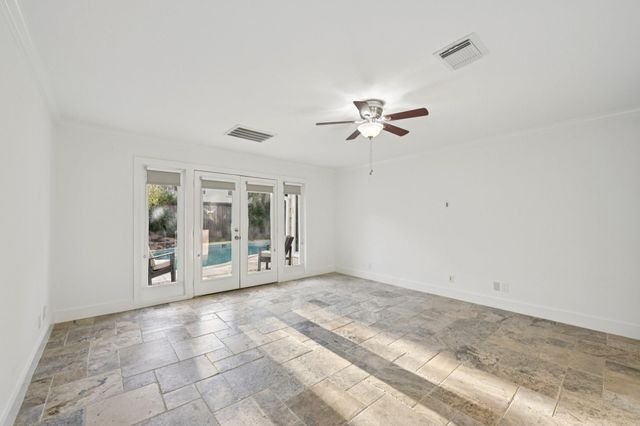 1302 Riverview Circle, Houston, TX 77077