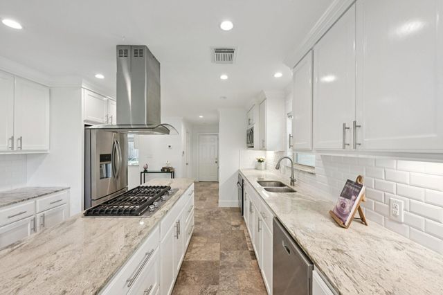 1302 Riverview Circle, Houston, TX 77077