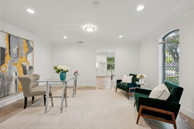 1302 Riverview Circle, Houston, TX 77077