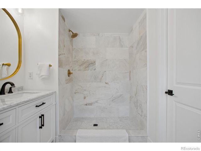 12 Baylor Drive, Longmont, CO 80503