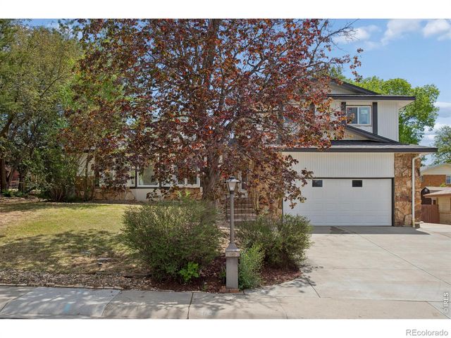 12 Baylor Drive, Longmont, CO 80503