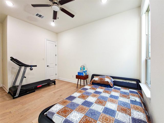 813 Sunny Ridge DR, Leander, TX 78641