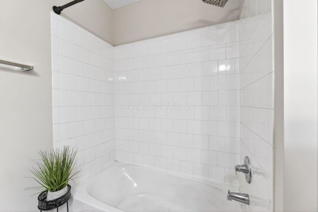 5478 Albany Terrace Way, 1405, Westerville, OH 43081