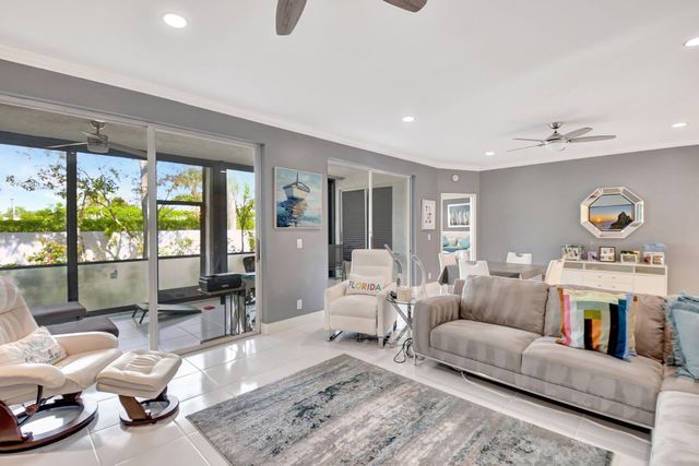 11666 Briarwood 2 Circle 2, Boynton Beach, FL 33437