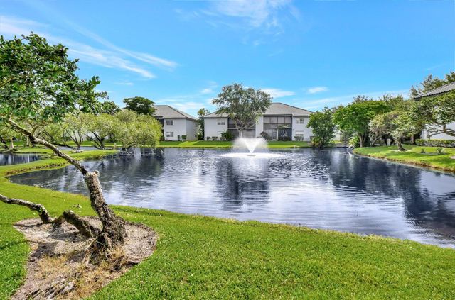 11666 Briarwood 2 Circle 2, Boynton Beach, FL 33437
