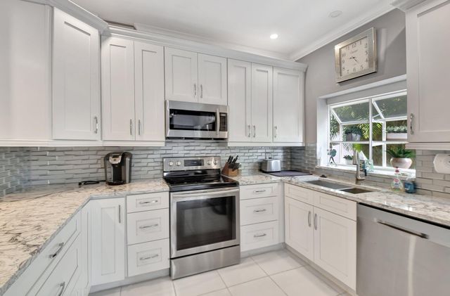 11666 Briarwood 2 Circle 2, Boynton Beach, FL 33437