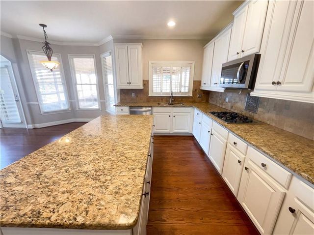 525 Waterside Court, Canton, GA 30114