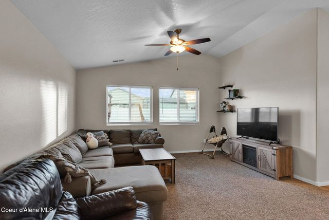 333 E Penrose AVE, Post Falls, ID 83854