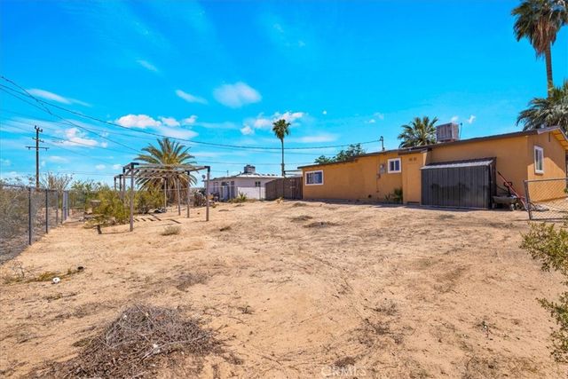 74076 Casita, 29 Palms, CA 92277