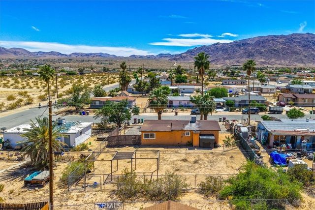 74076 Casita, 29 Palms, CA 92277