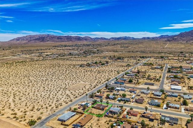 74076 Casita, 29 Palms, CA 92277