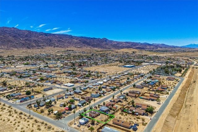 74076 Casita, 29 Palms, CA 92277