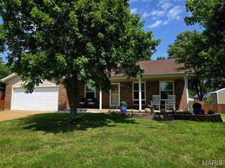 624 Westbridge Drive, St Charles, MO 63376