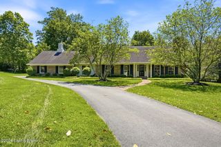 12000 Hazelwood Rd, Anchorage, KY 40223