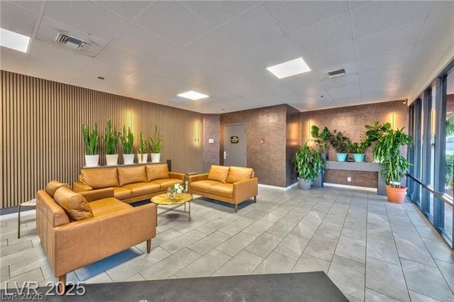 3930 University Center Drive 809, Las Vegas, NV 89119