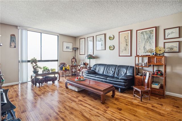 3930 University Center Drive 809, Las Vegas, NV 89119