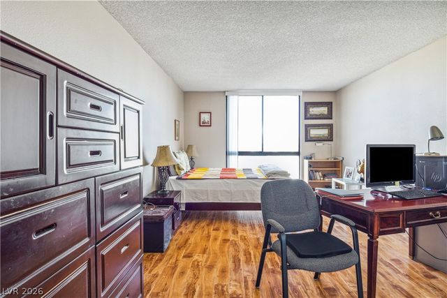 3930 University Center Drive 809, Las Vegas, NV 89119