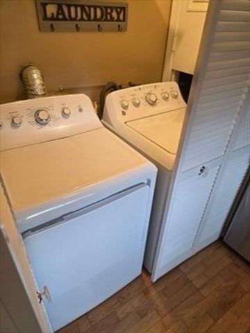 206 Greenbrook Dr 206, Stoughton, MA 02072