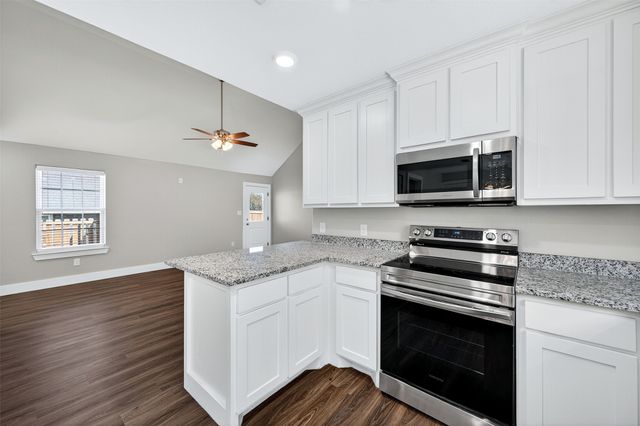 1016 Ray Drive, Denison, TX 75020