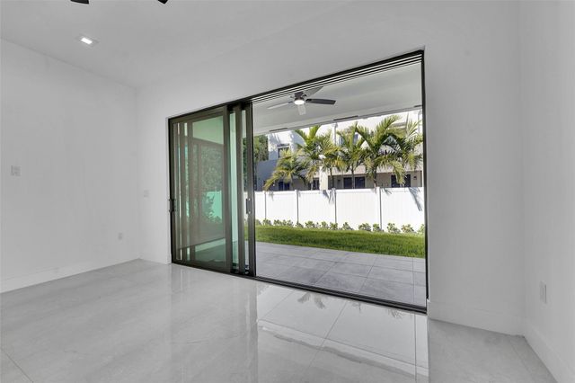 1113 NE 16th Street, Fort Lauderdale, FL 33304