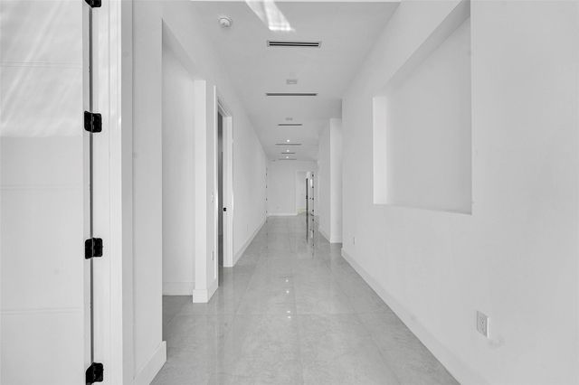 1113 NE 16th Street, Fort Lauderdale, FL 33304