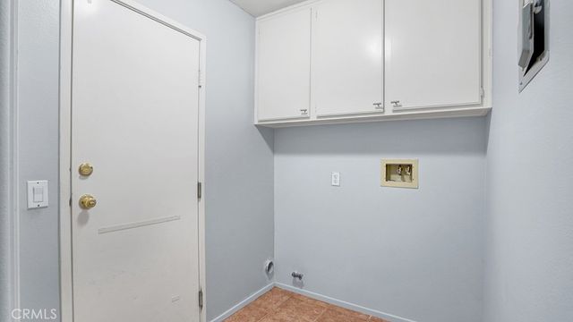 933 Somerville, Irvine, CA 92620