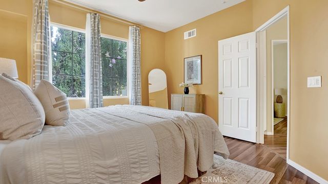 933 Somerville, Irvine, CA 92620