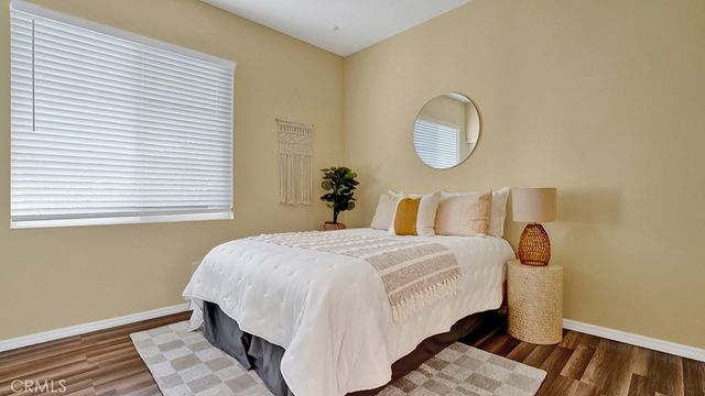 933 Somerville, Irvine, CA 92620