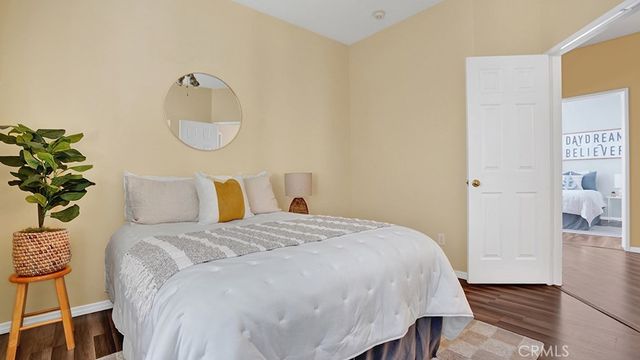 933 Somerville, Irvine, CA 92620